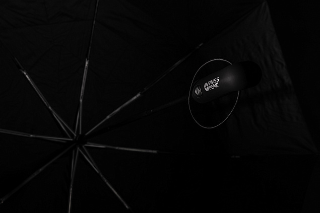 Компактный зонт-антишторм Tornado от Swiss Peak из rPET Aware™, 27" с логотипом  заказать по выгодной цене в кибермаркете AvroraStore